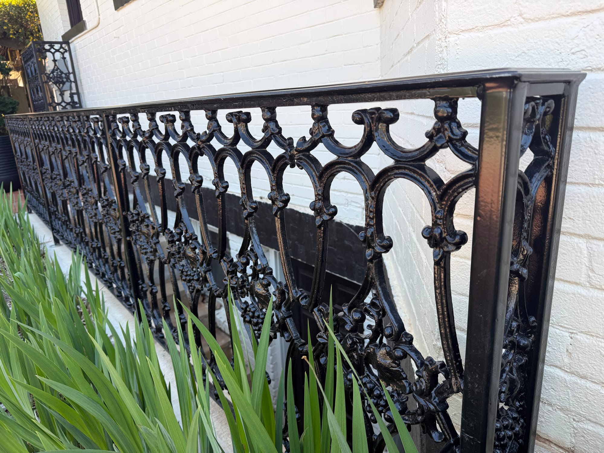 Restored Victorian fence · detail